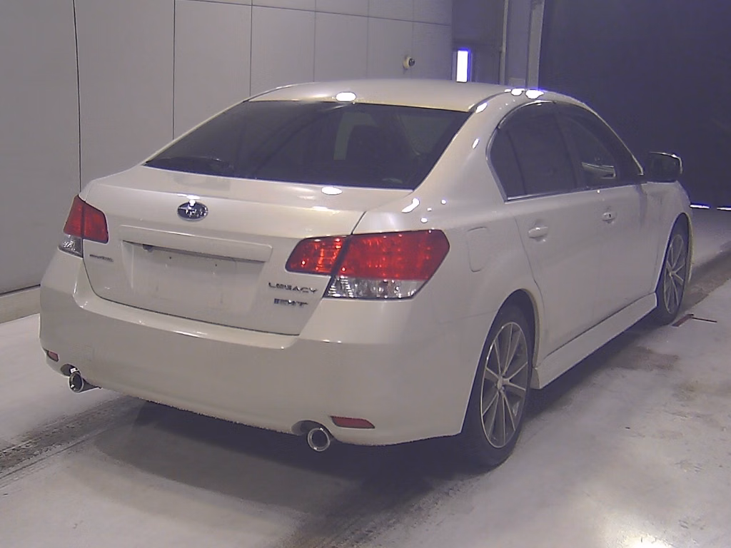 SUBARU LEGACY B4