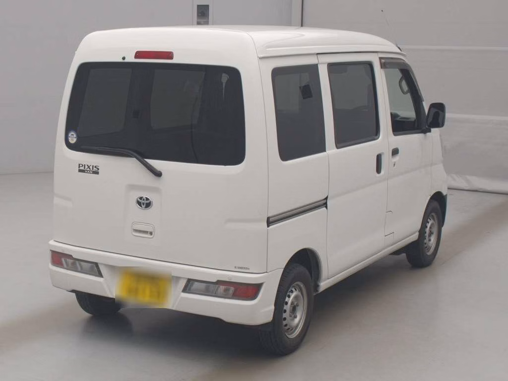 TOYOTA PIXIS VAN