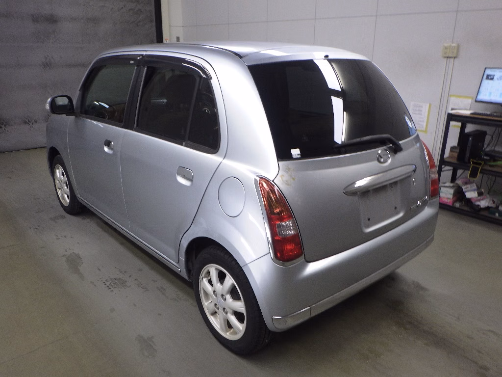 DAIHATSU MIRA GINO