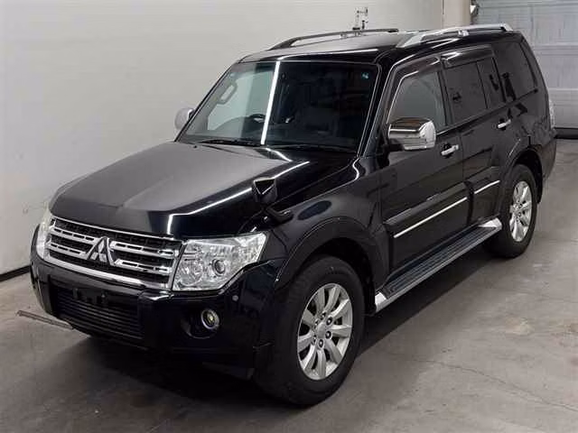 MITSUBISHI PAJERO