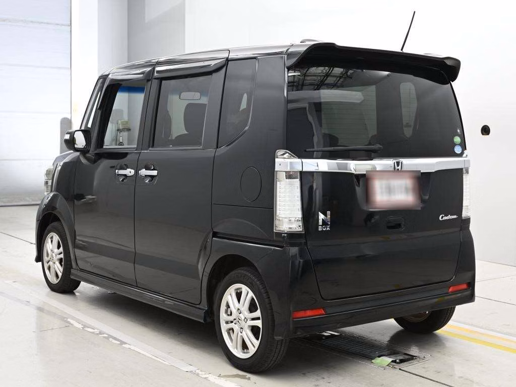 HONDA N-BOX