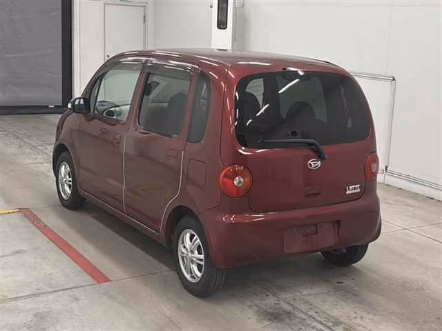 DAIHATSU MOVE LATTE