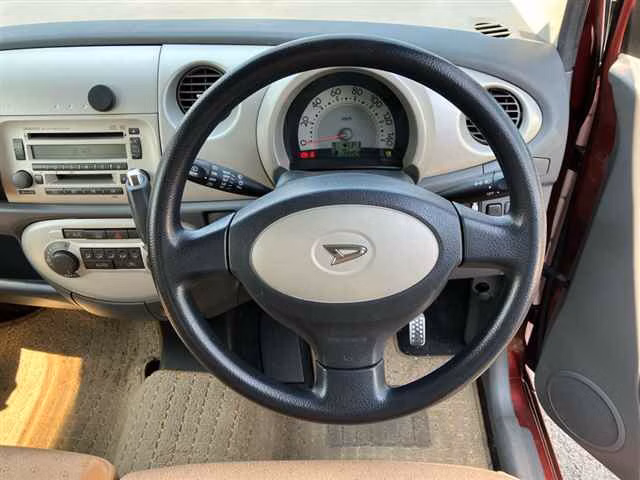 DAIHATSU MOVE LATTE
