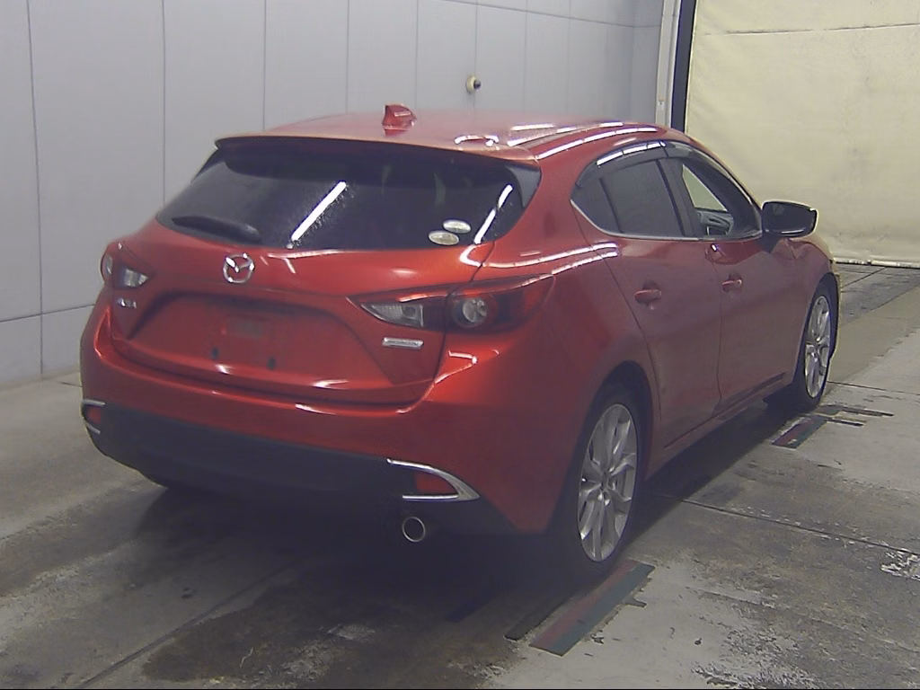 MAZDA AXELA