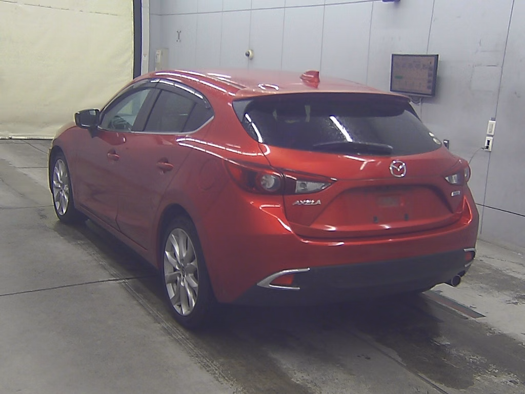 MAZDA AXELA