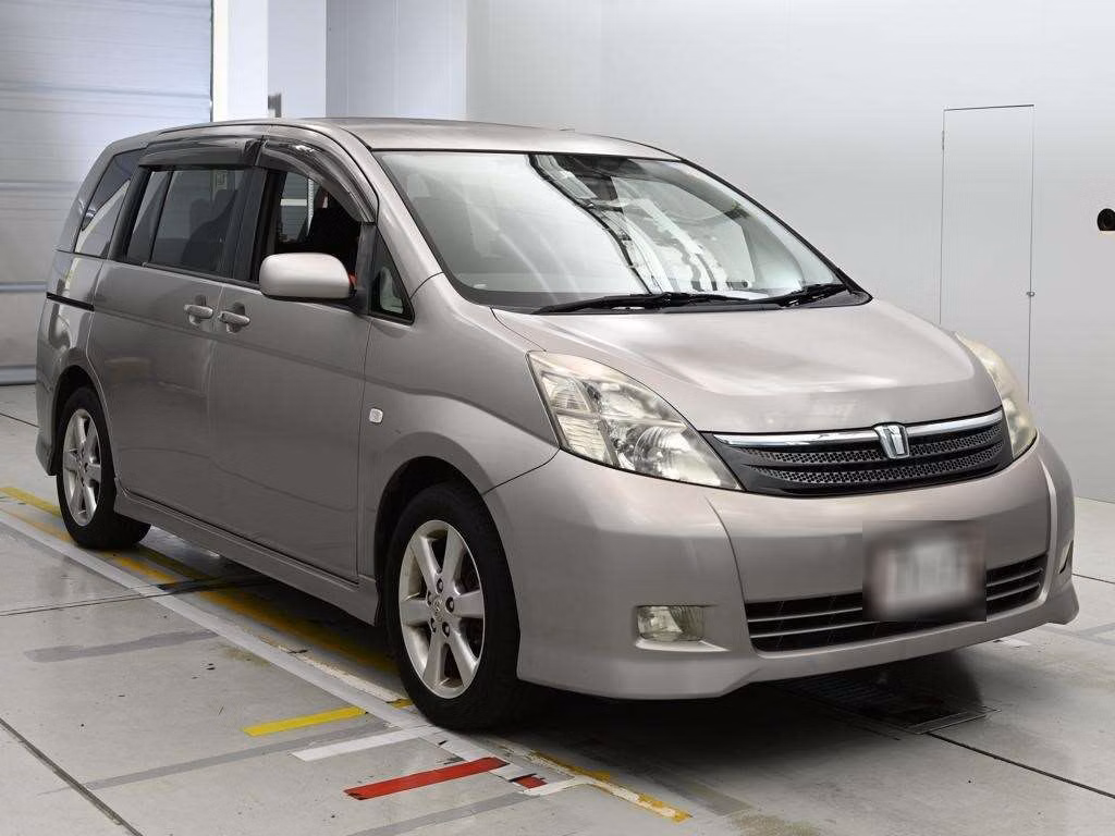 TOYOTA ISIS