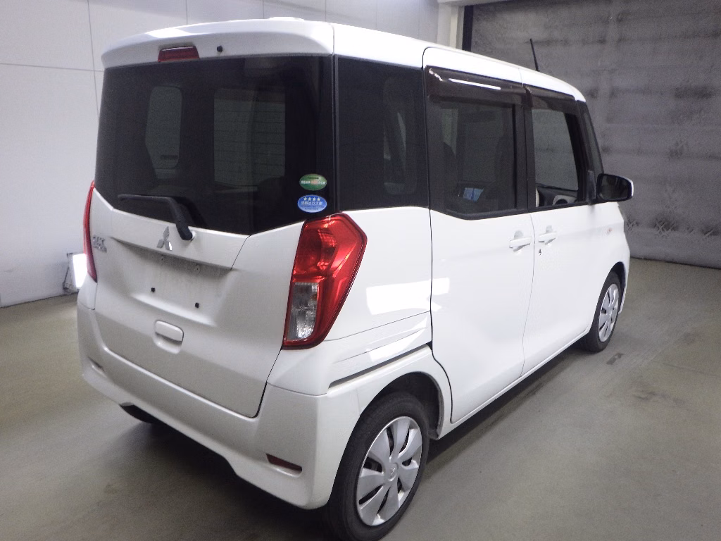 MITSUBISHI EK SPACE