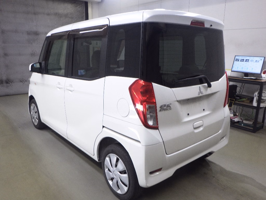 MITSUBISHI EK SPACE