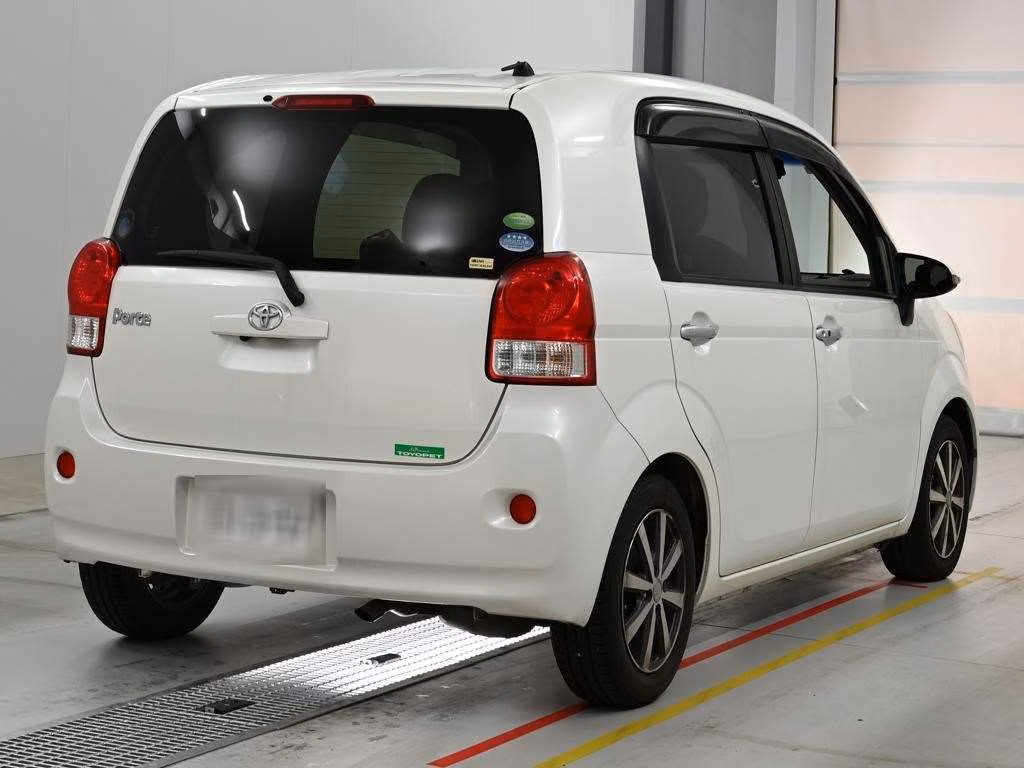 TOYOTA PORTE