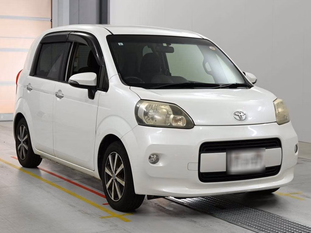 TOYOTA PORTE