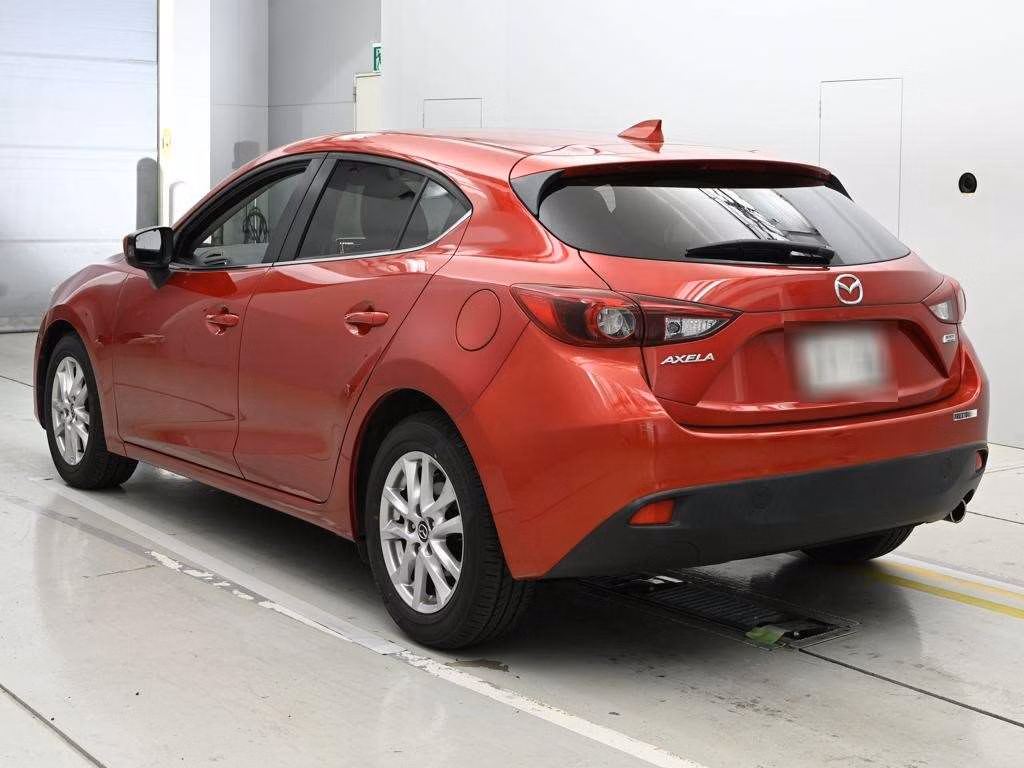 MAZDA AXELA