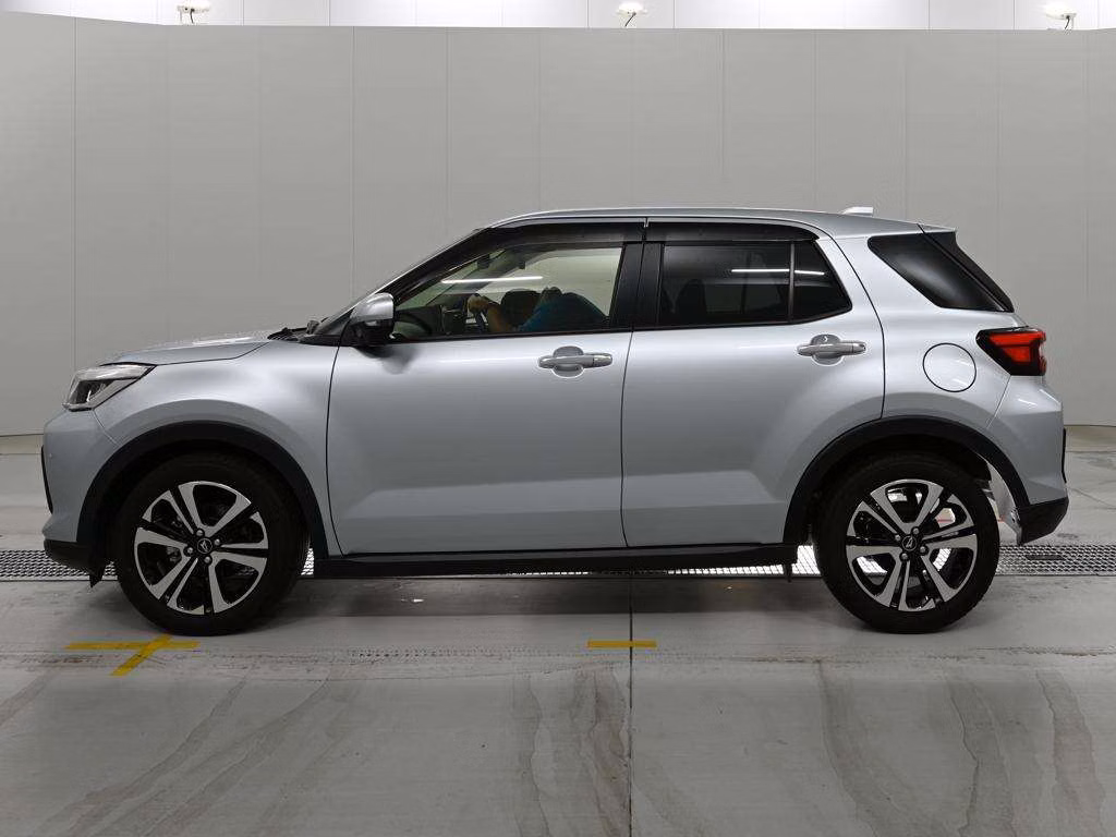 DAIHATSU ROCKY