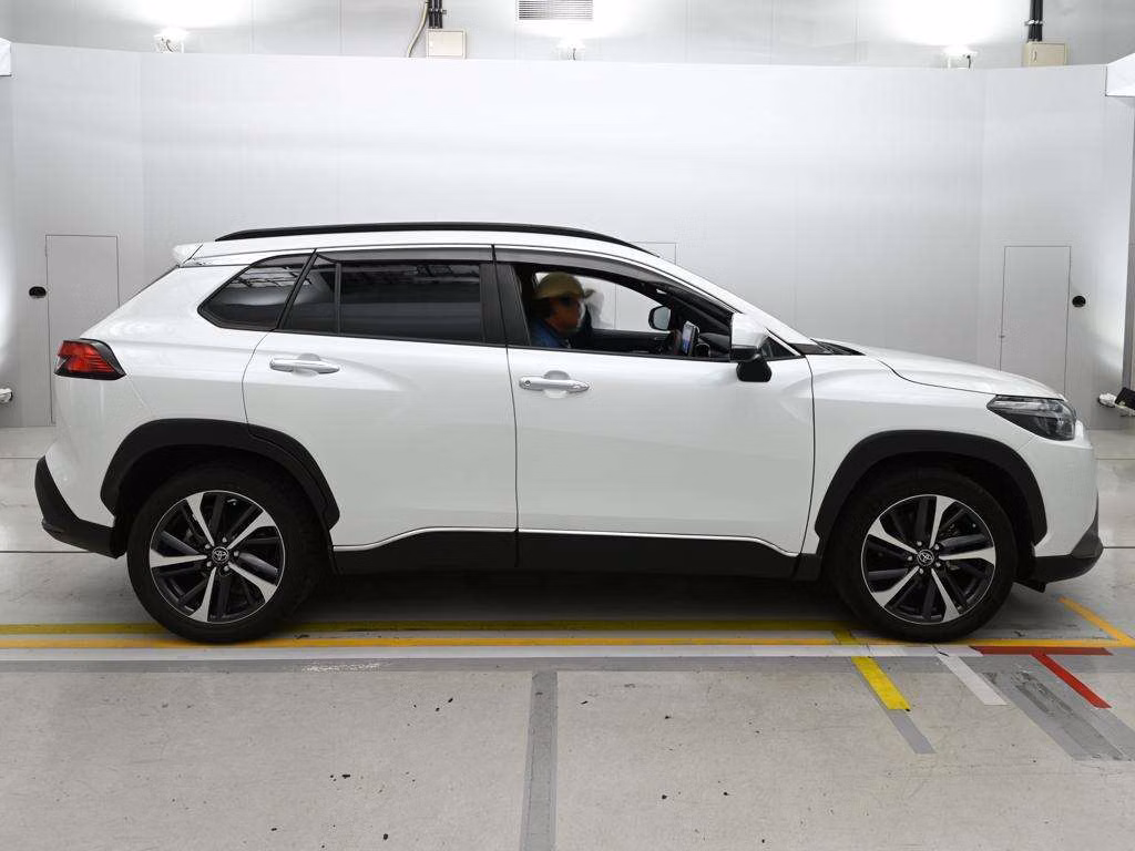 TOYOTA COROLLA CROSS