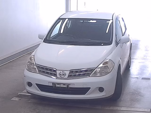NISSAN TIIDA LATIO