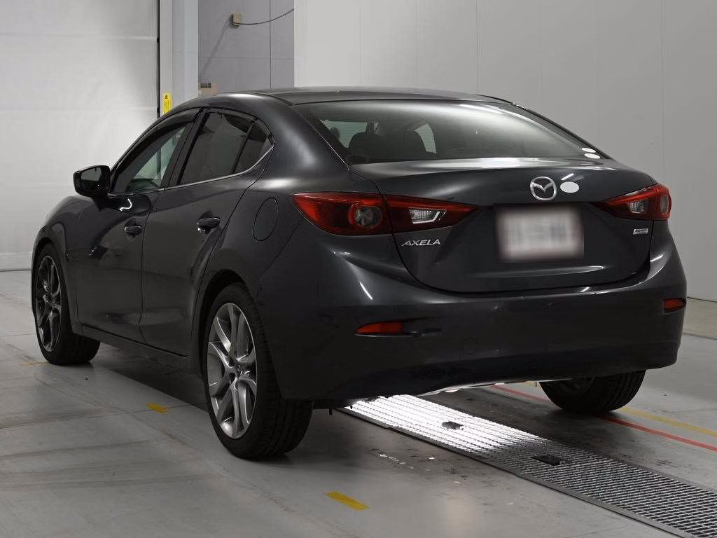 MAZDA AXELA