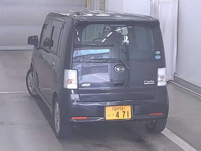 DAIHATSU MOVE CONTE