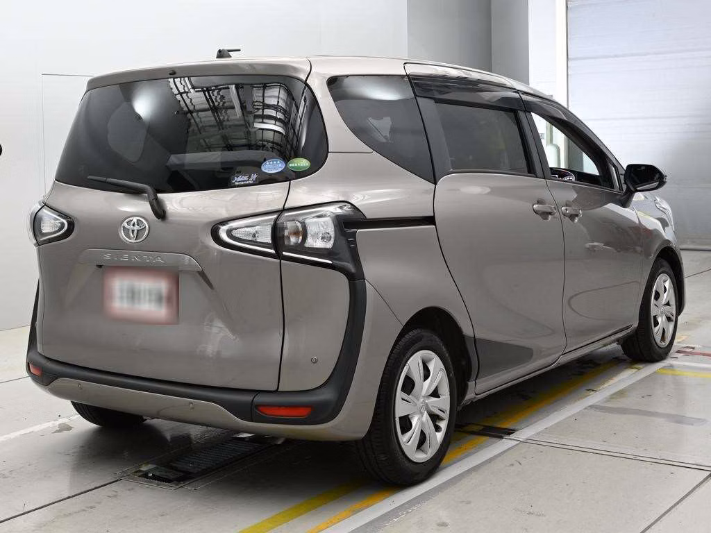 TOYOTA SIENTA