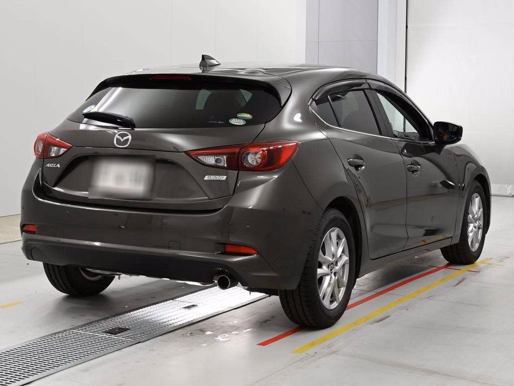 MAZDA AXELA