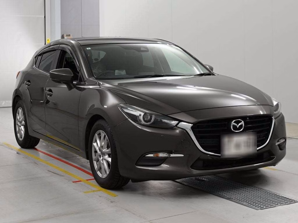 MAZDA AXELA