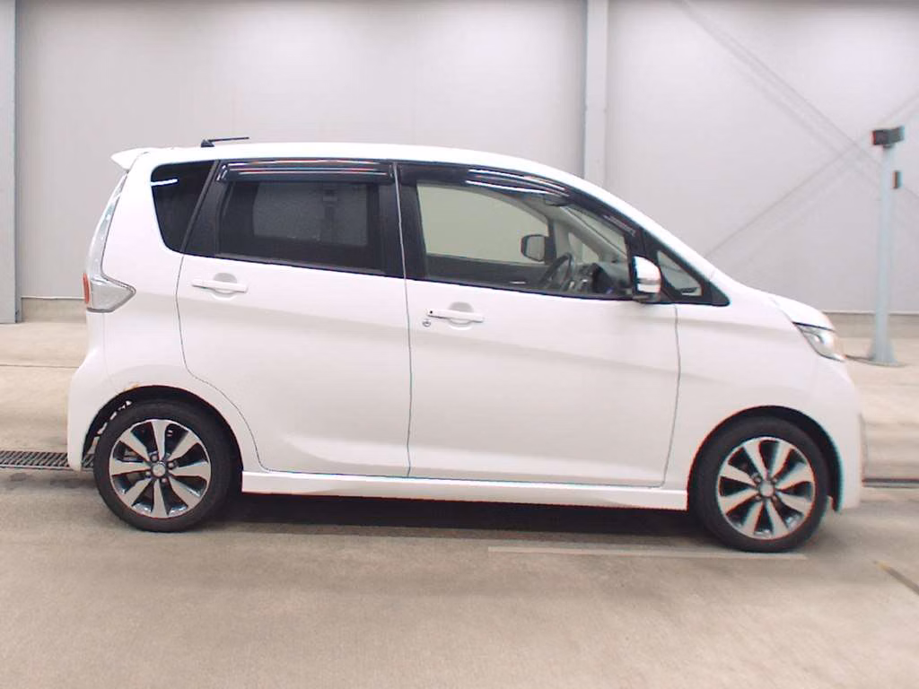 MITSUBISHI EK CUSTOM