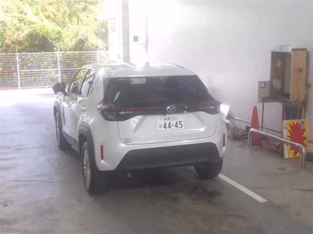 TOYOTA YARIS CROSS