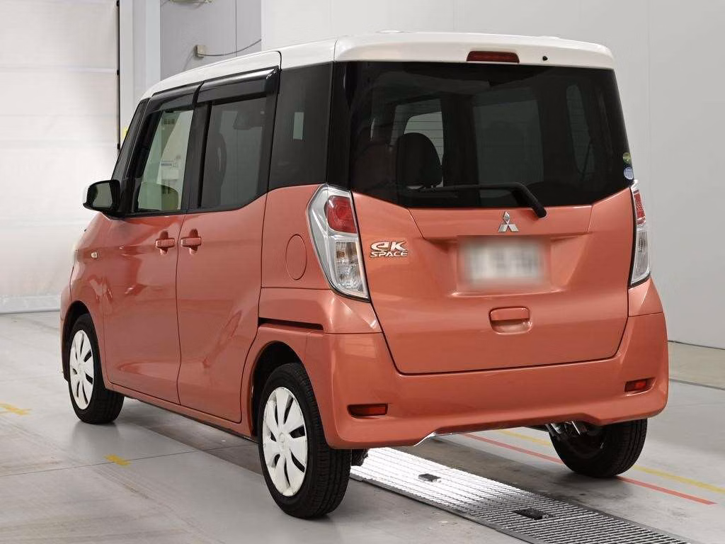 MITSUBISHI EK SPACE