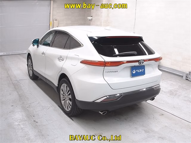 TOYOTA HARRIER