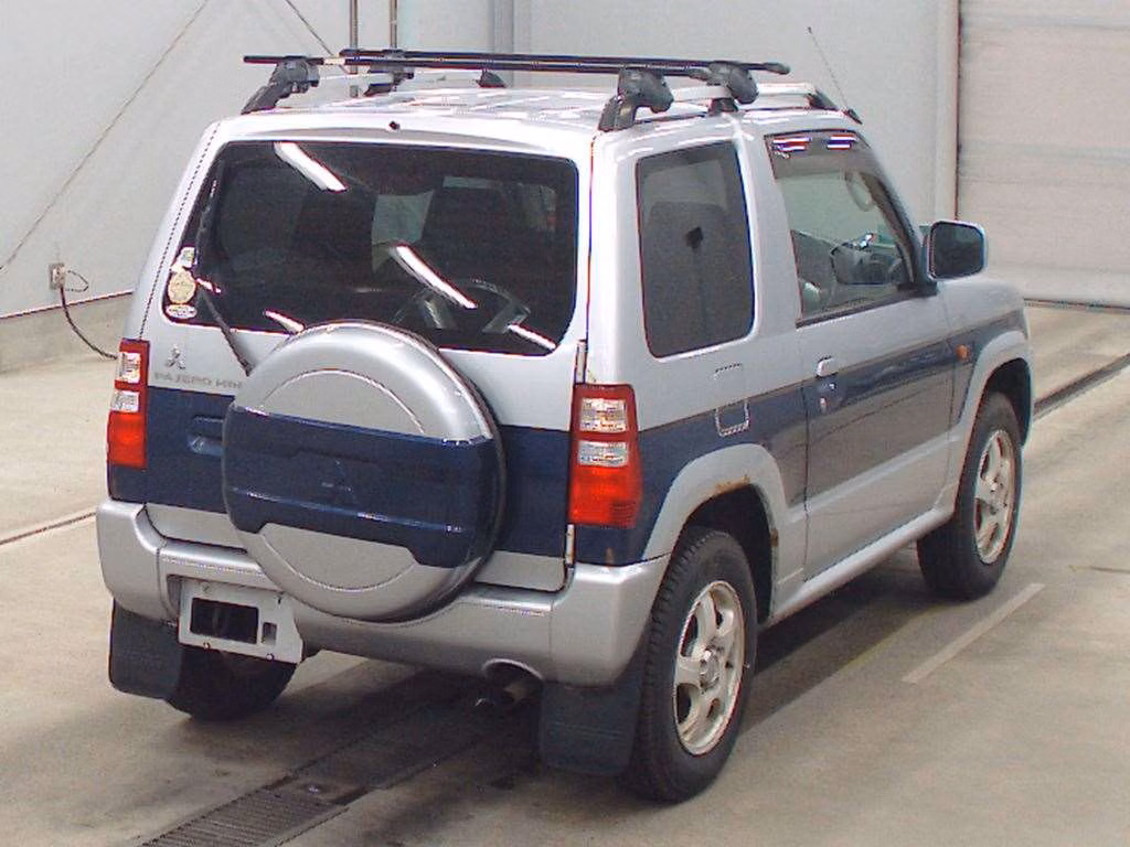 MITSUBISHI PAJERO MINI