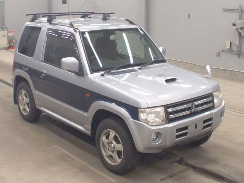 MITSUBISHI PAJERO MINI