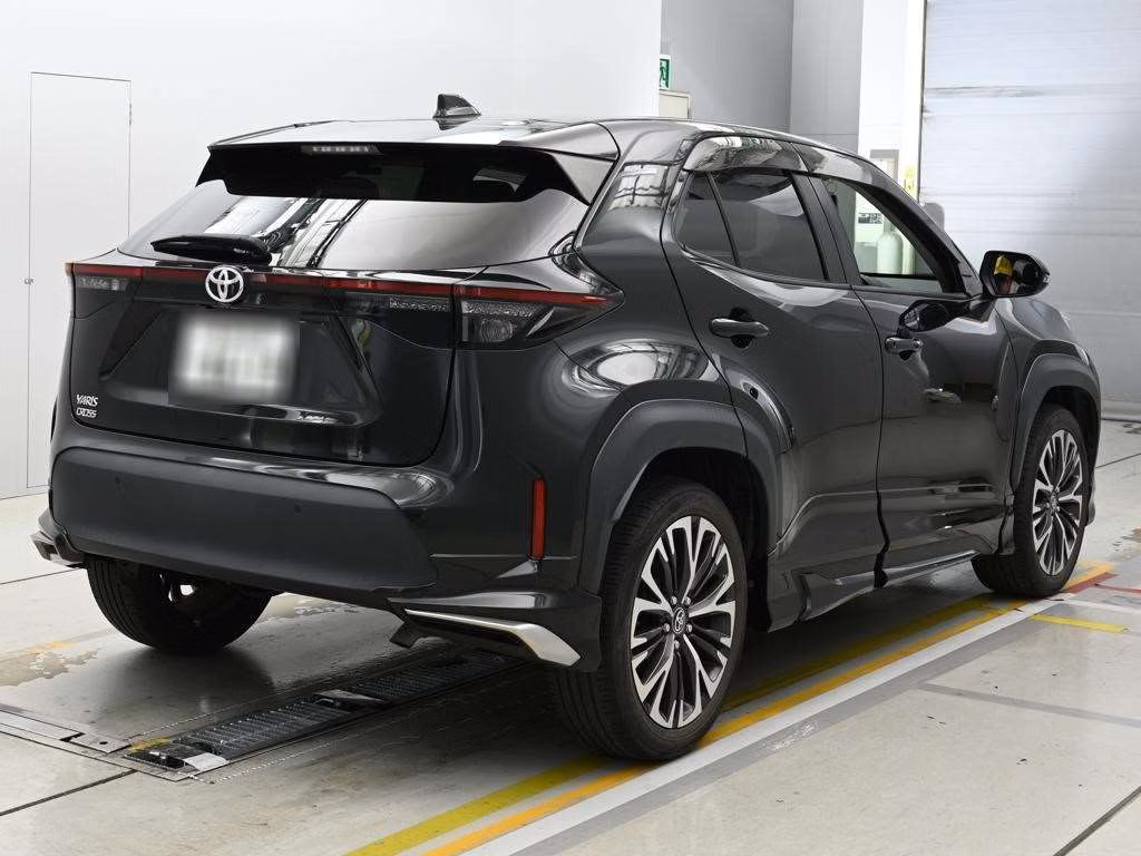 TOYOTA YARIS CROSS