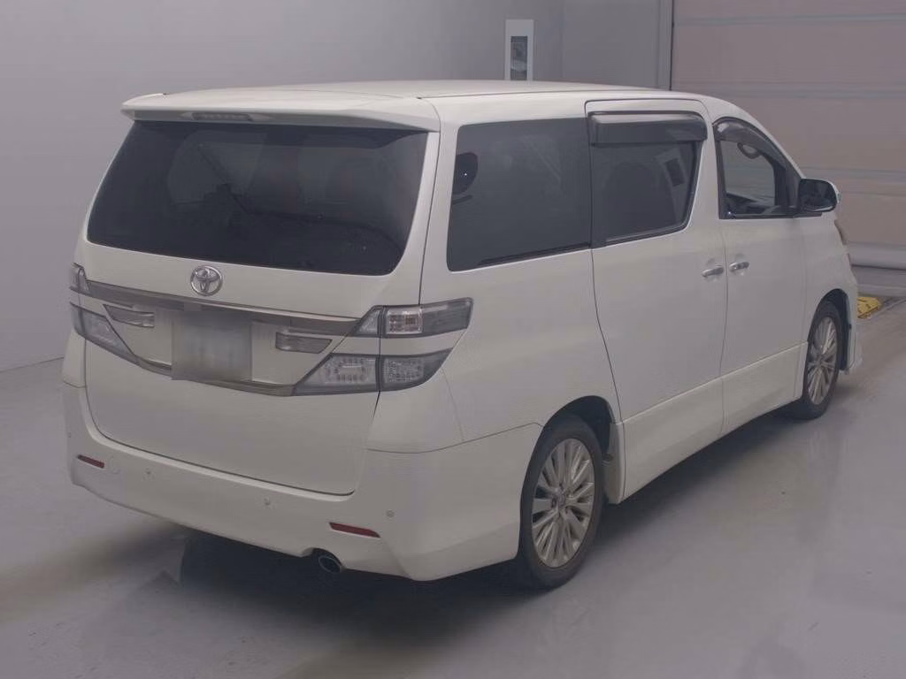 TOYOTA VELLFIRE