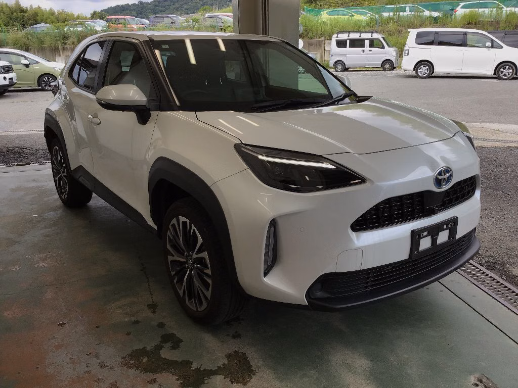 TOYOTA YARIS CROSS