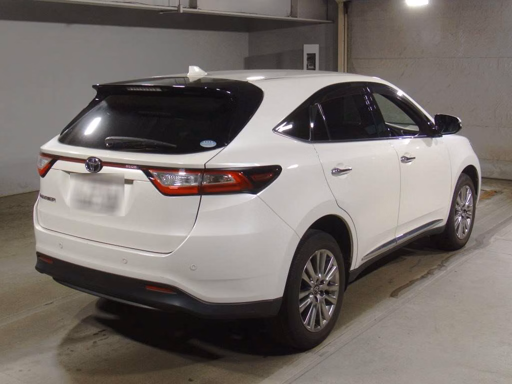 TOYOTA HARRIER
