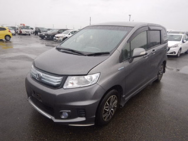 HONDA FREED SPIKE