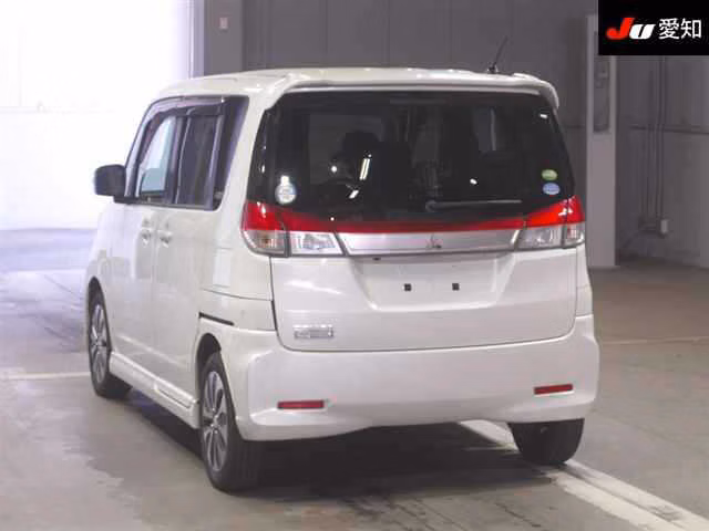 MITSUBISHI DELICA D:2