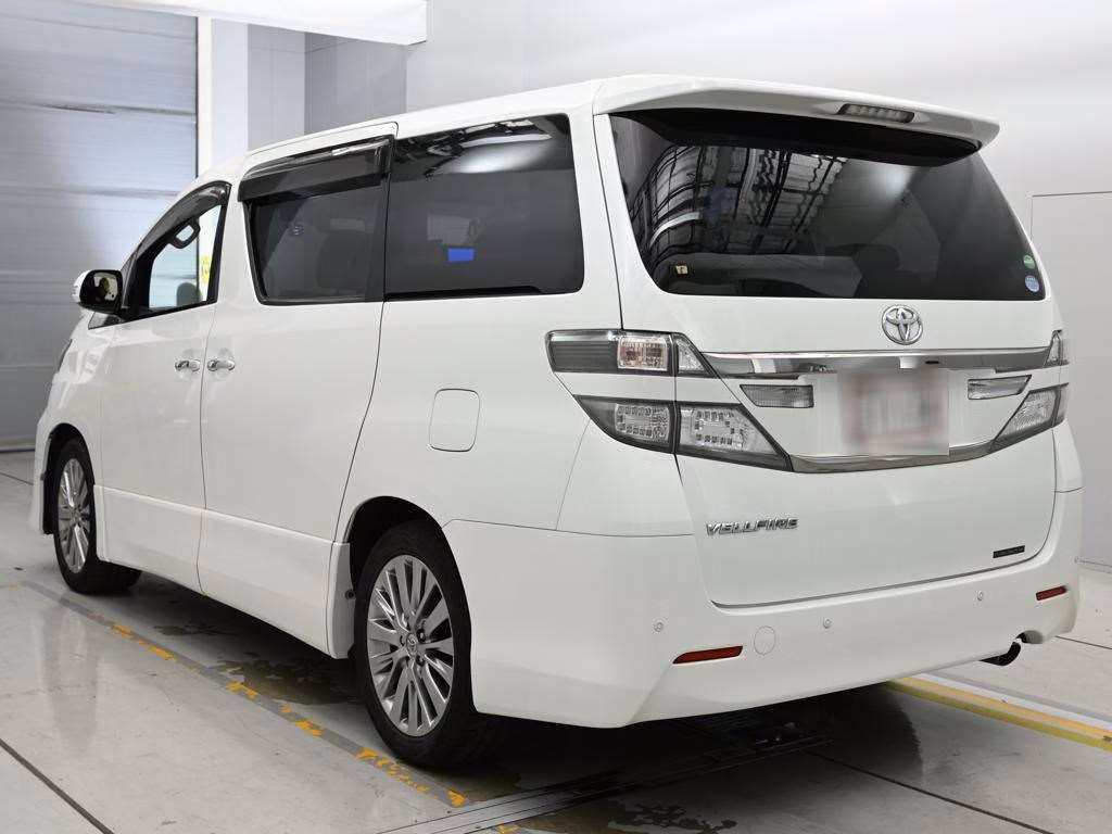 TOYOTA VELLFIRE