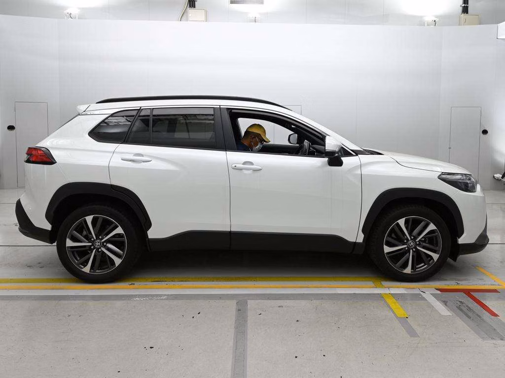 TOYOTA COROLLA CROSS
