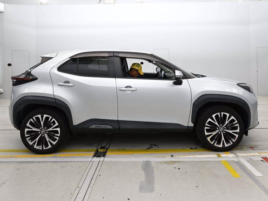 TOYOTA YARIS CROSS