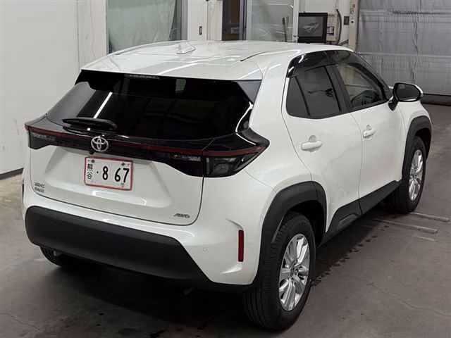 TOYOTA YARIS CROSS