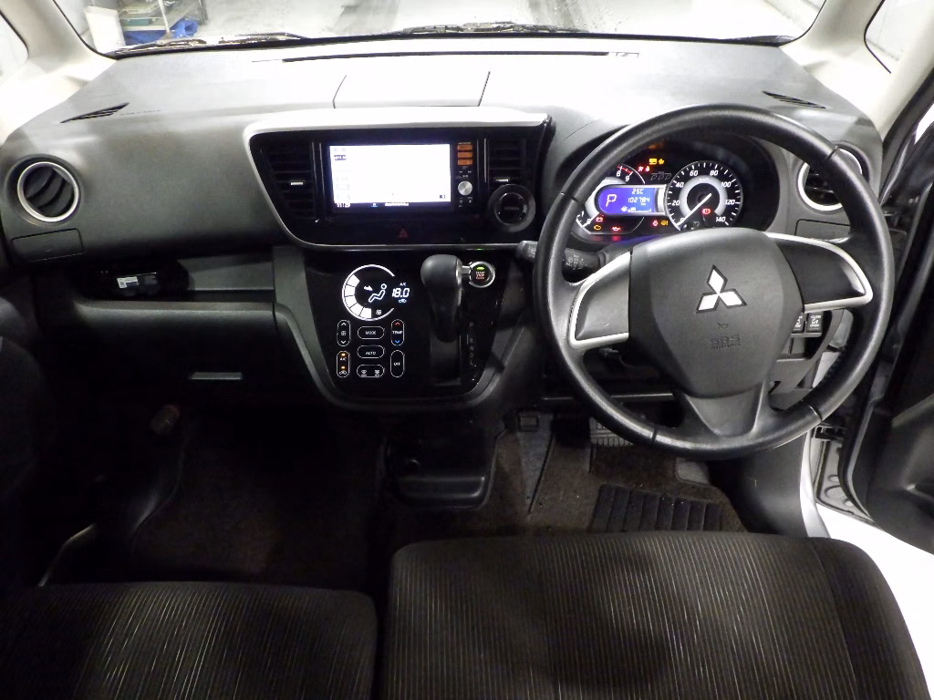 MITSUBISHI EK SPACE