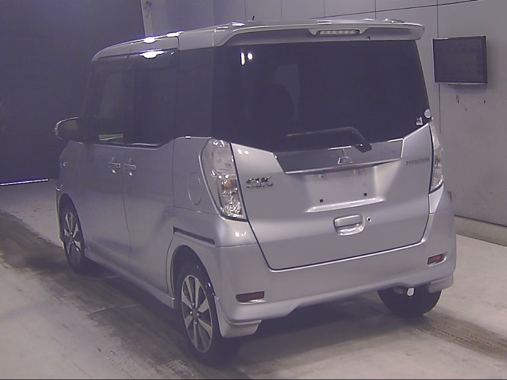 MITSUBISHI EK SPACE