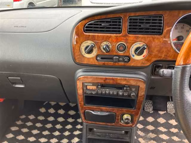 DAIHATSU MIRA GINO