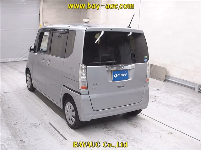 HONDA N-BOX