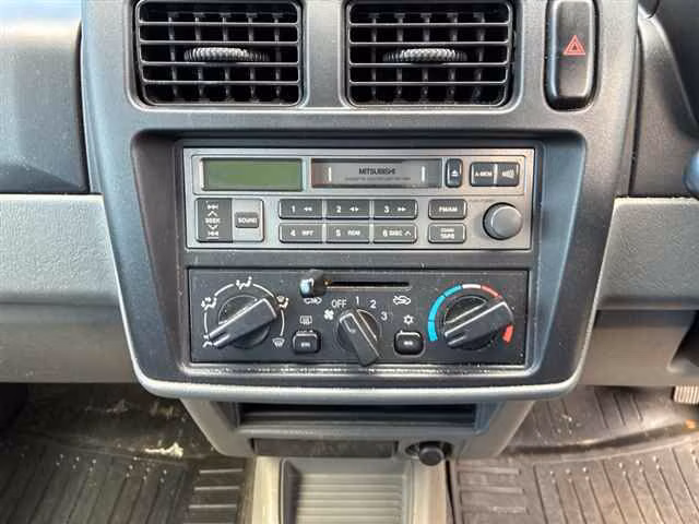 MITSUBISHI PAJERO MINI