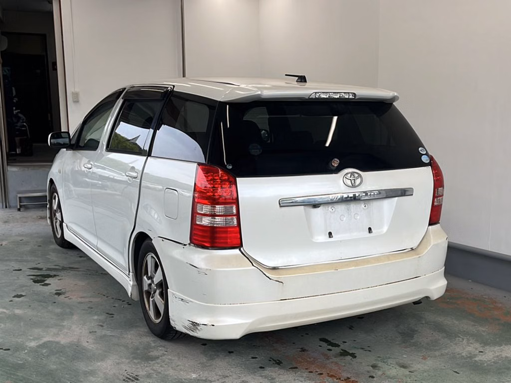 TOYOTA WISH