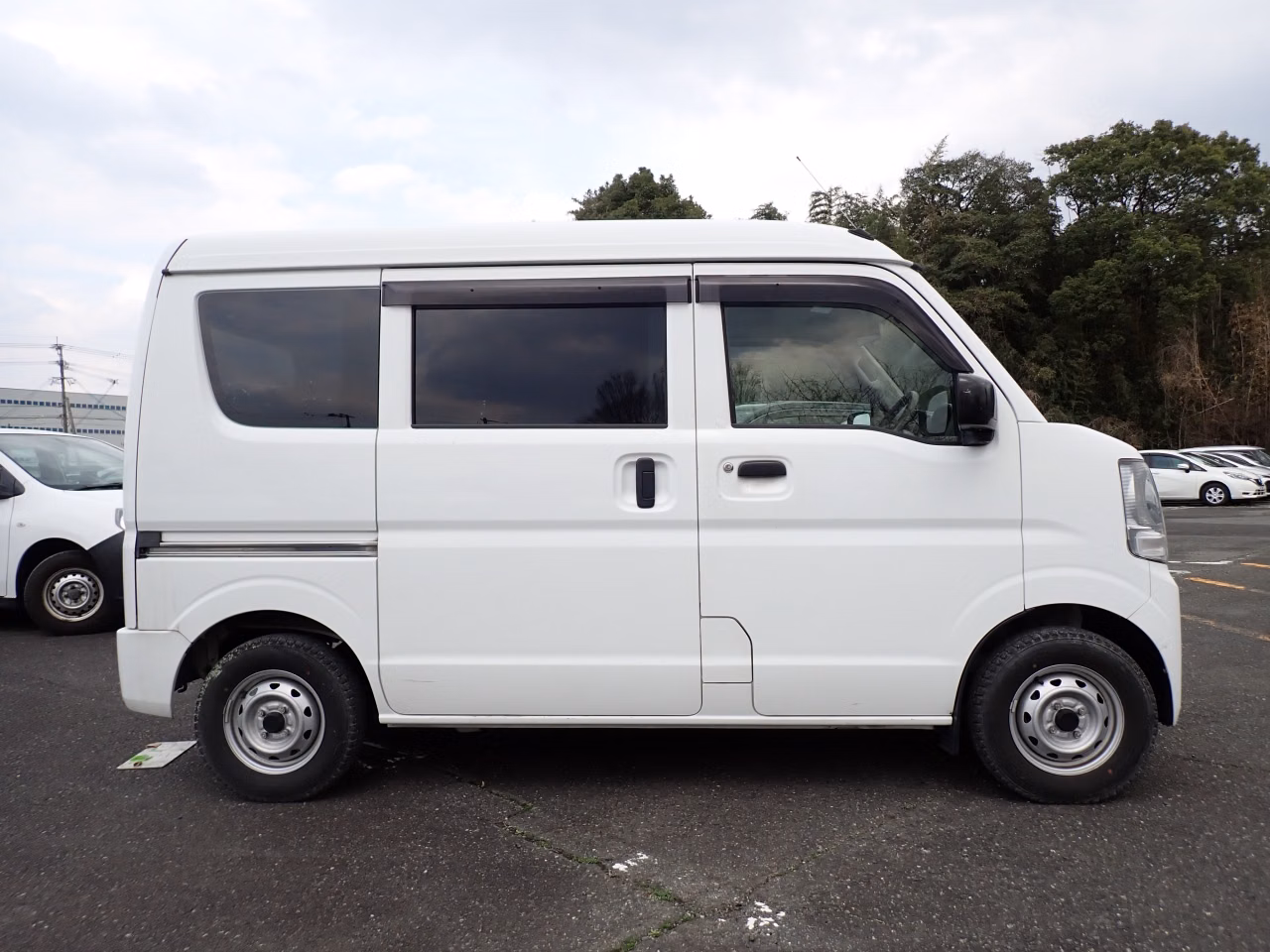 MITSUBISHI MINICAB