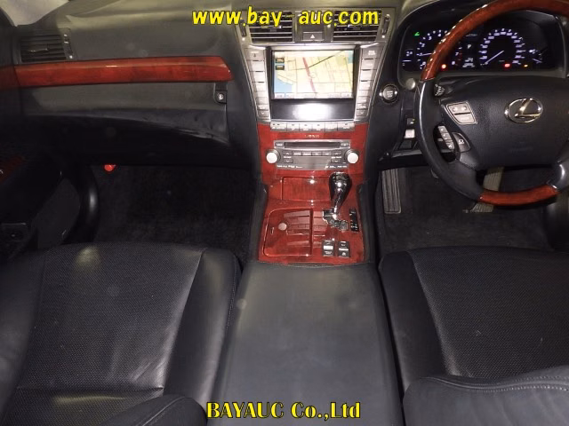 LEXUS LS460