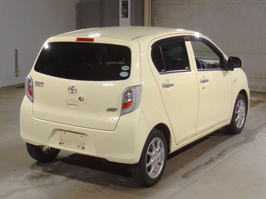 TOYOTA PIXIS EPOCH