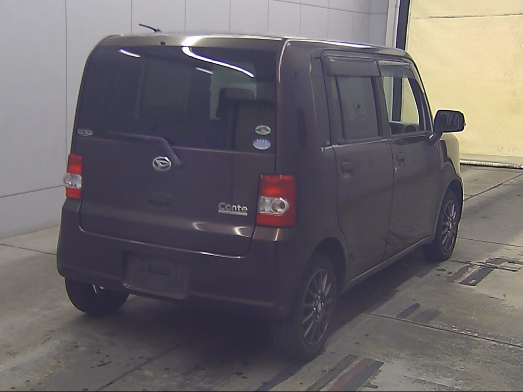 DAIHATSU MOVE CONTE