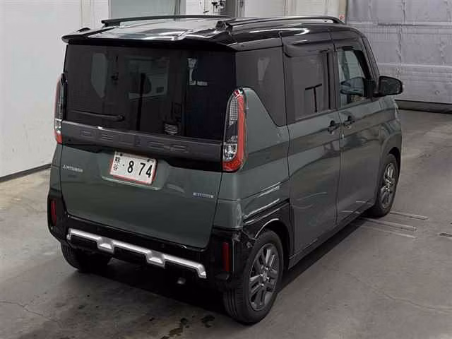MITSUBISHI DELICA MINI